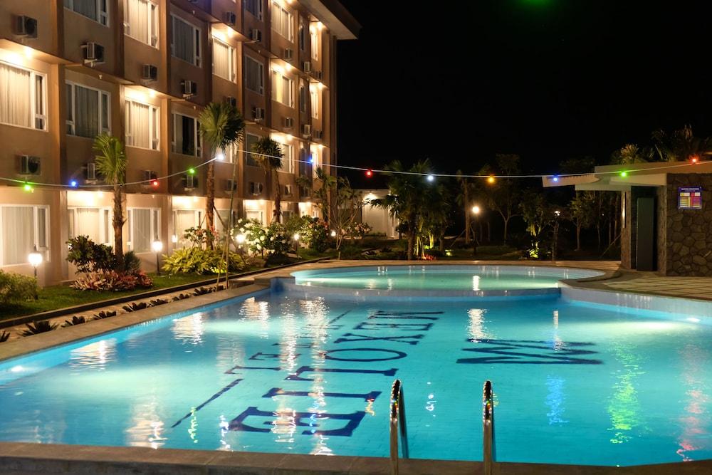 Mexolie Hotel Kebumen Exterior foto